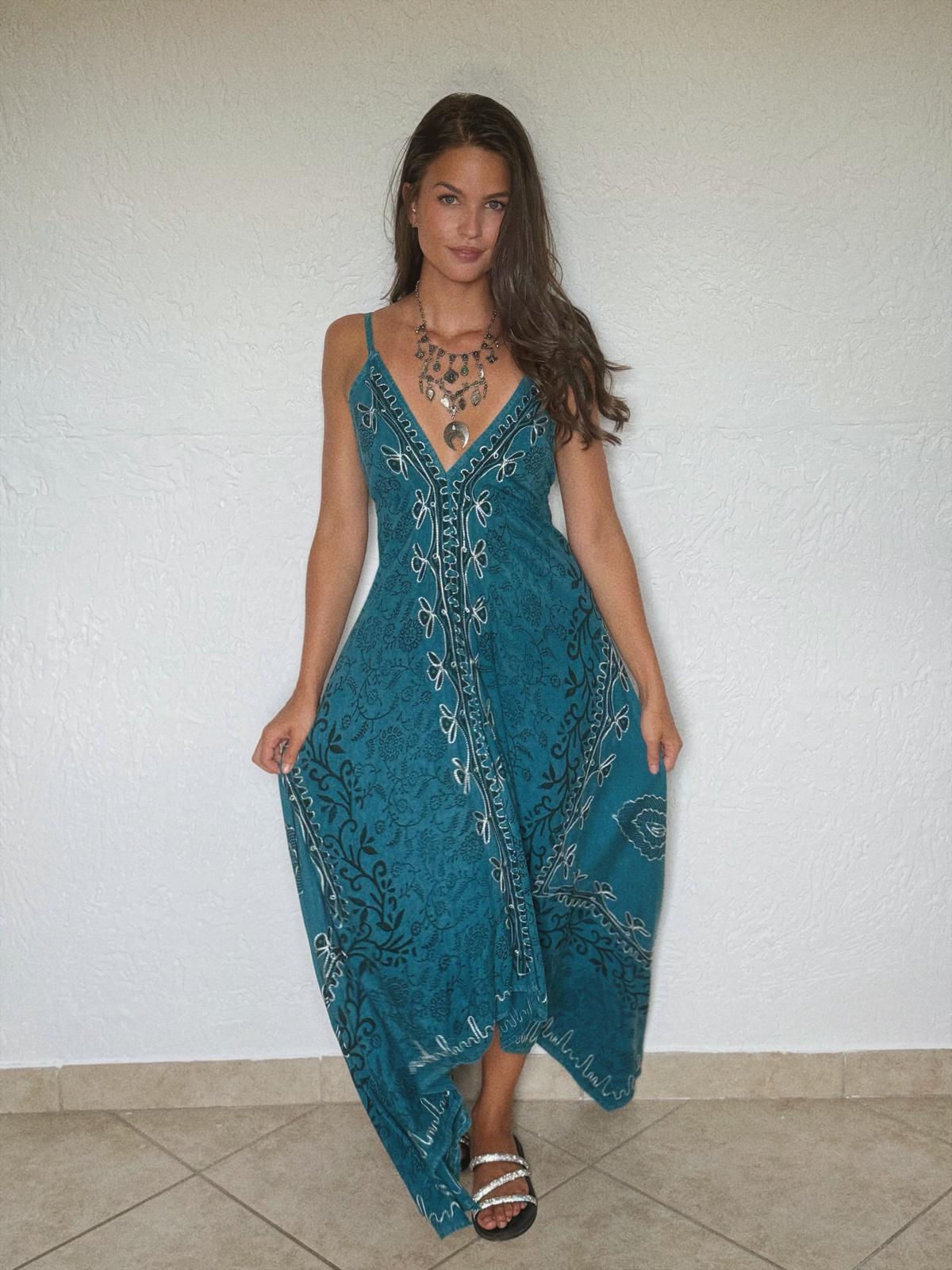Vestido Paisley Assimetrico
